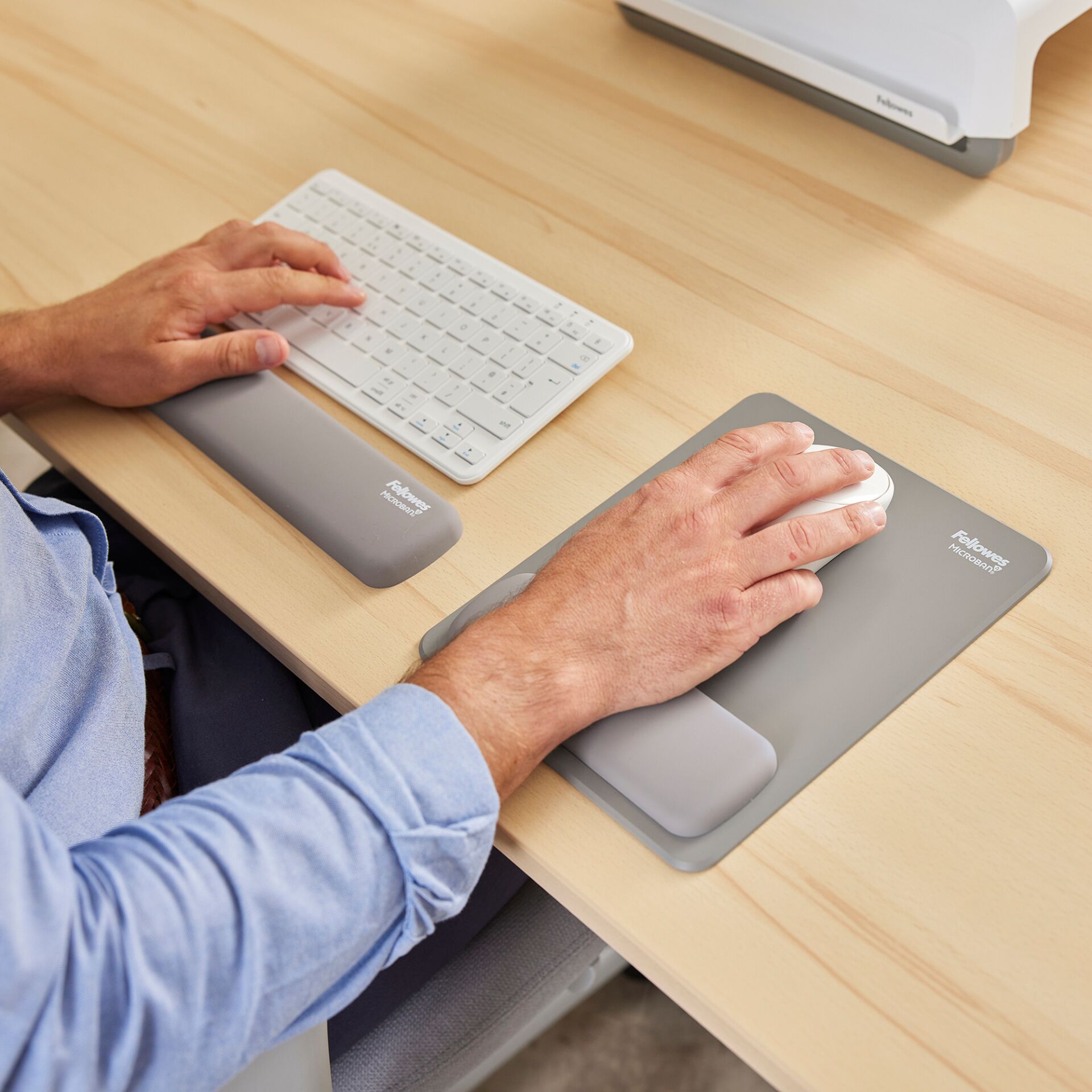 Computer-Tastatur, Laptop, Erwachsener, Mann, Person