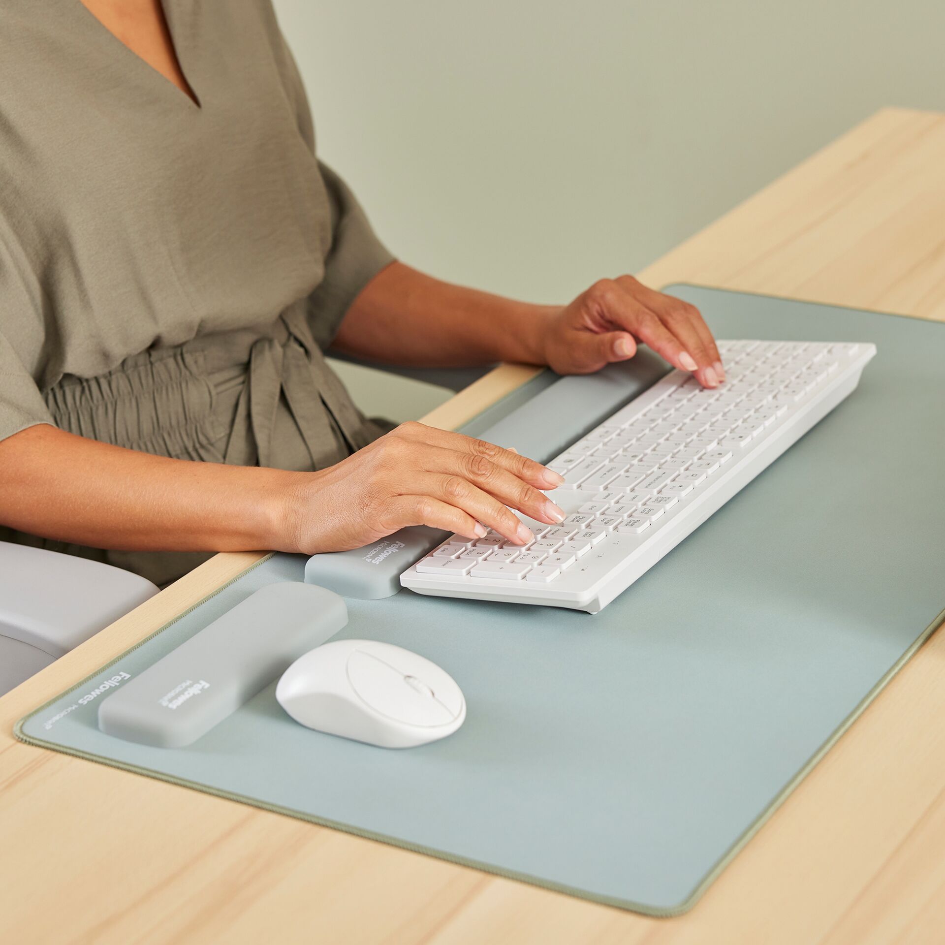 Computer, Computer-Tastatur, Tabelle, Person, Pc